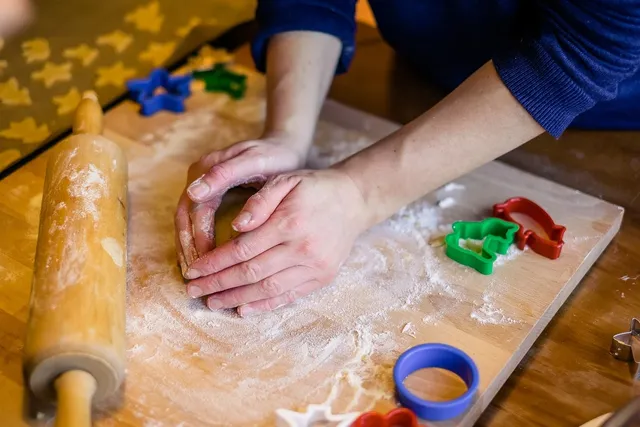 EVU_Guetzli_backen-4047